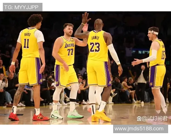 97湖人对决掘金的经典之战回顾与精彩瞬间分析