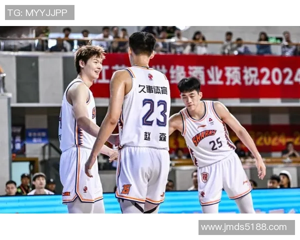 CBA夏季联赛精彩对决浙江队挑战上海队全力争胜