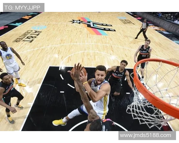 勇士与马刺激战正酣现场直播全程回顾与精彩瞬间分析 勇士与马刺激战正酣现场直播全程回顾与精彩瞬间分析